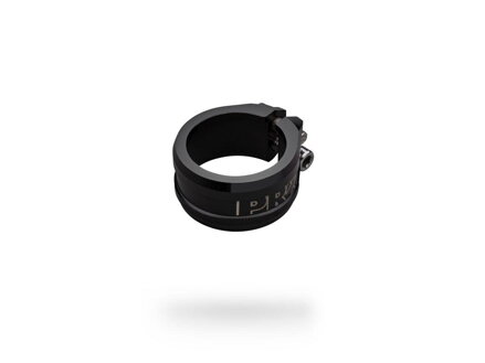Casquillo debajo del sillín para 2 tornillos.